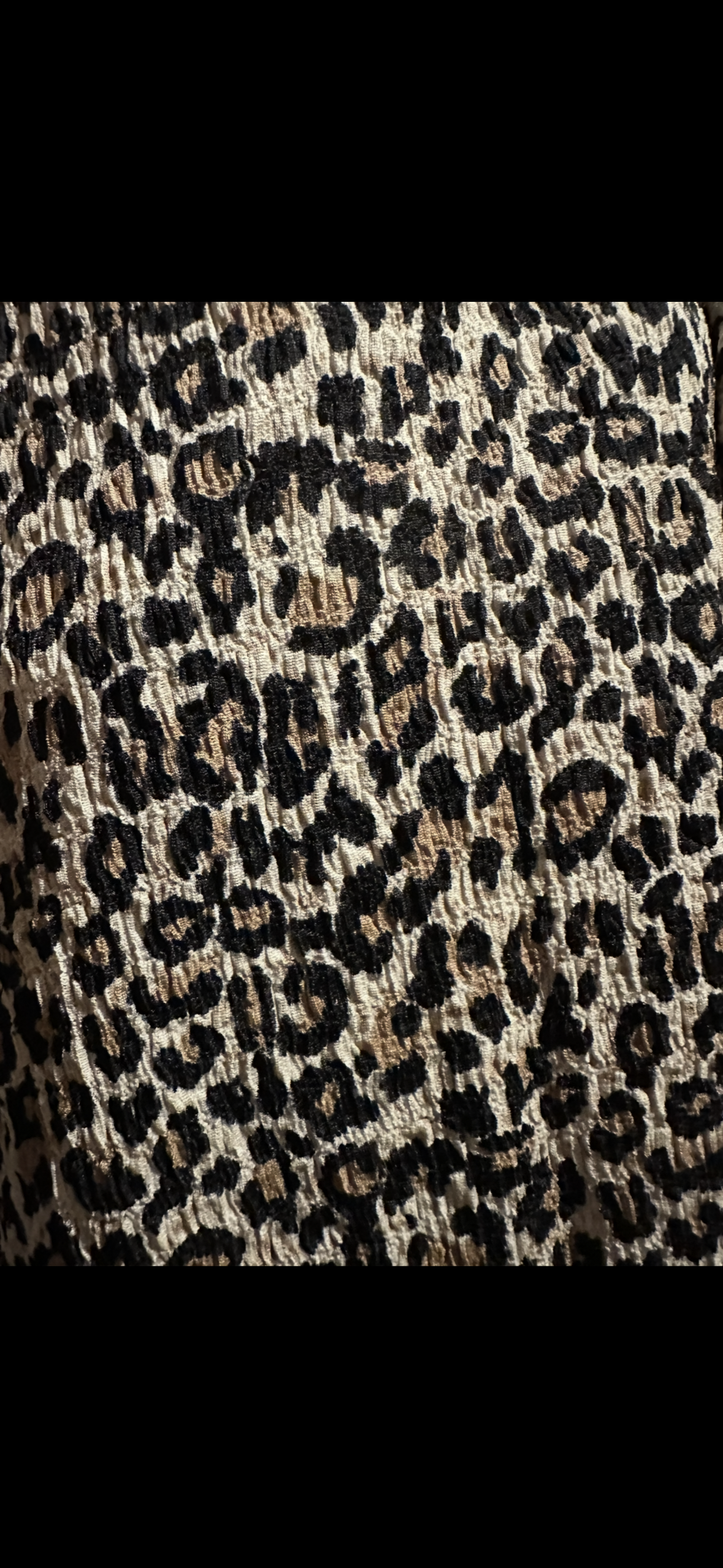 Robe Leigh Fauve